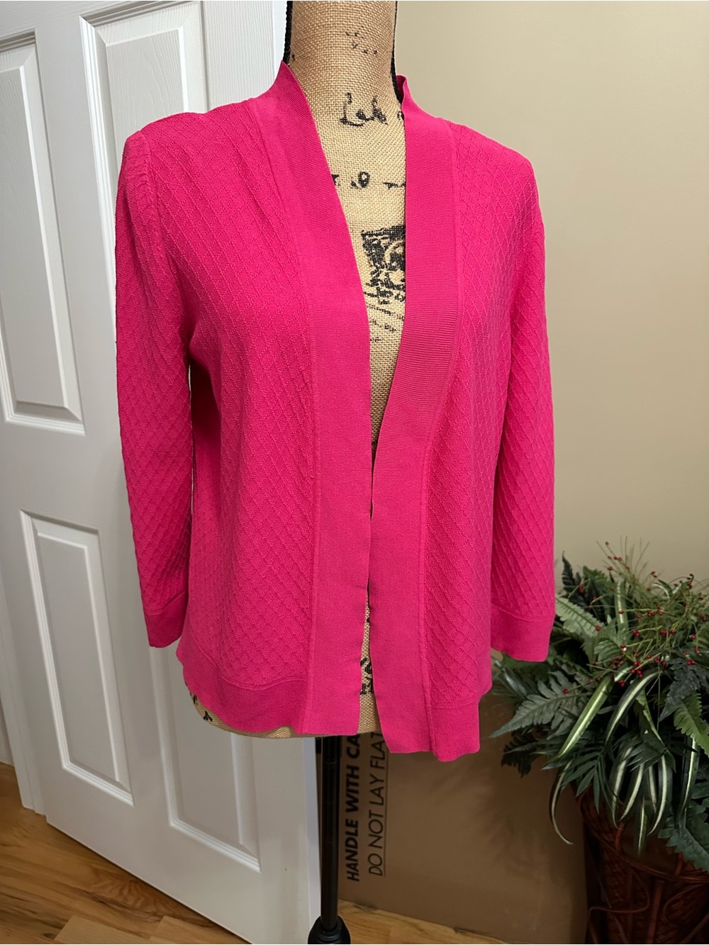 Bright Pink Textured Open Front Short Cardigan Sweater – Women’s - Picture 2 of 7